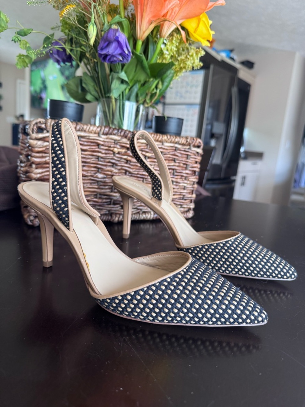 Ann Taylor Slingback Heels (7.5)